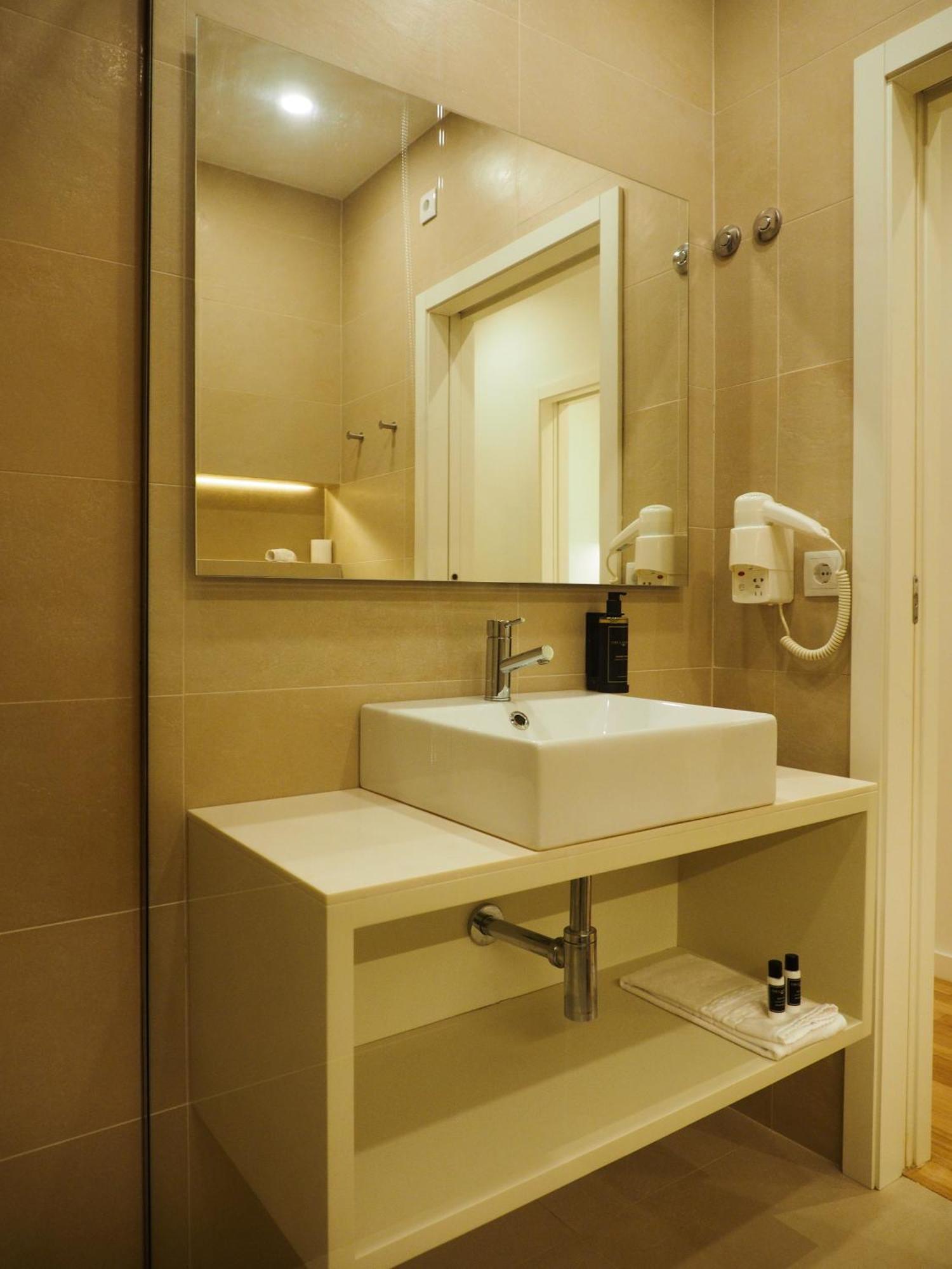 Almarela Apartments Порту Номер фото
